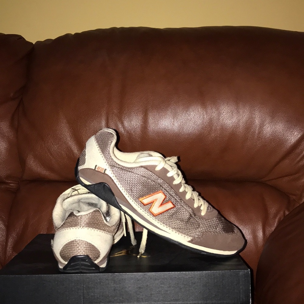 Women’s New Balance sneakers